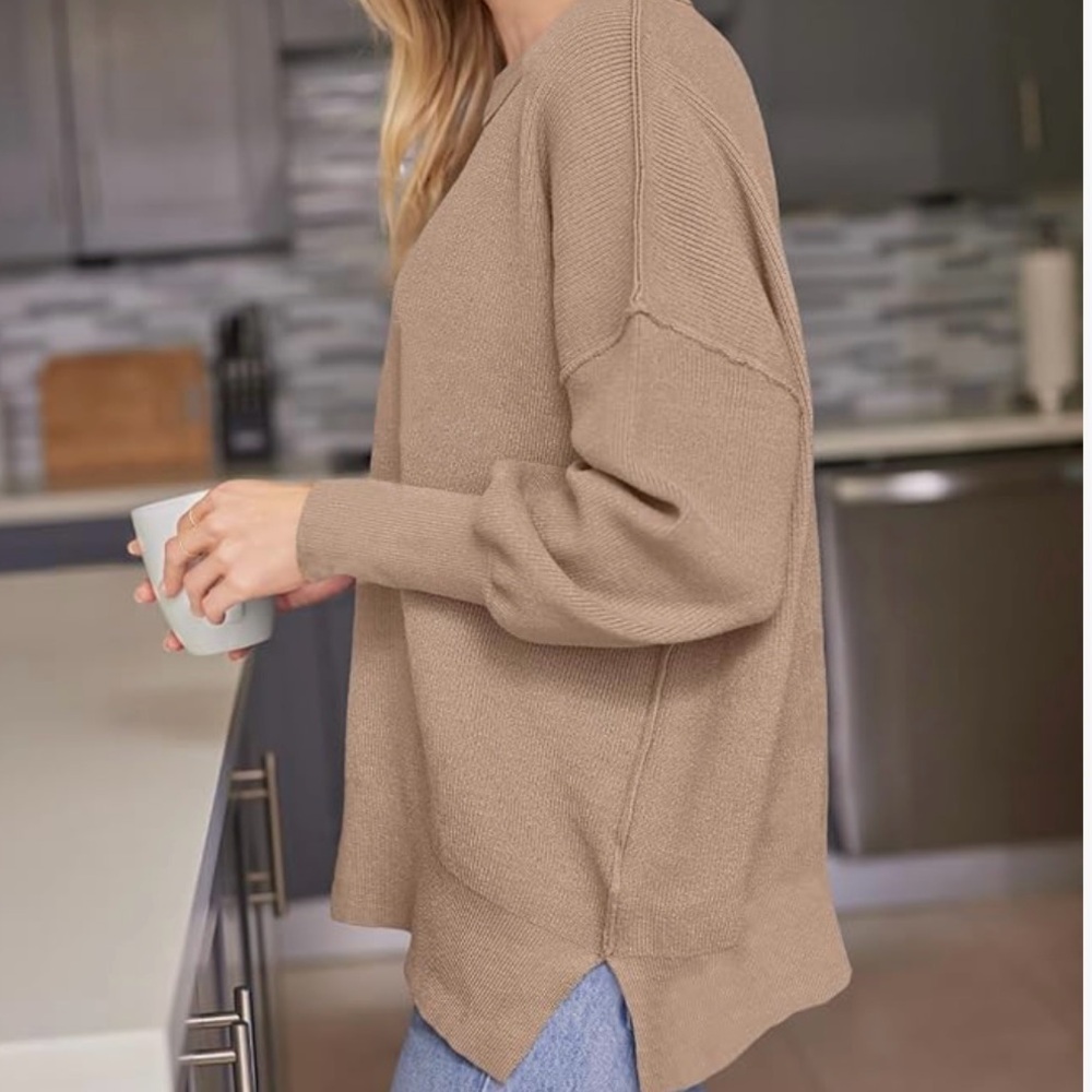 Oversized Ribbed Knit Sweater - Picture 3 of 6